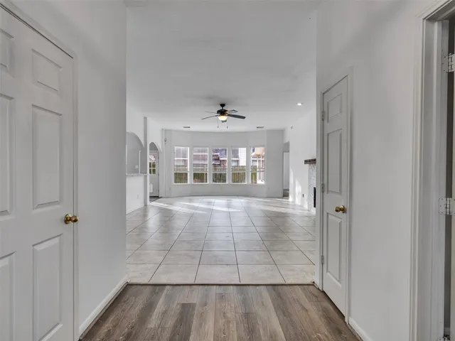 $2,500 | 3327 La Seine Lane, Spring, TX 77388