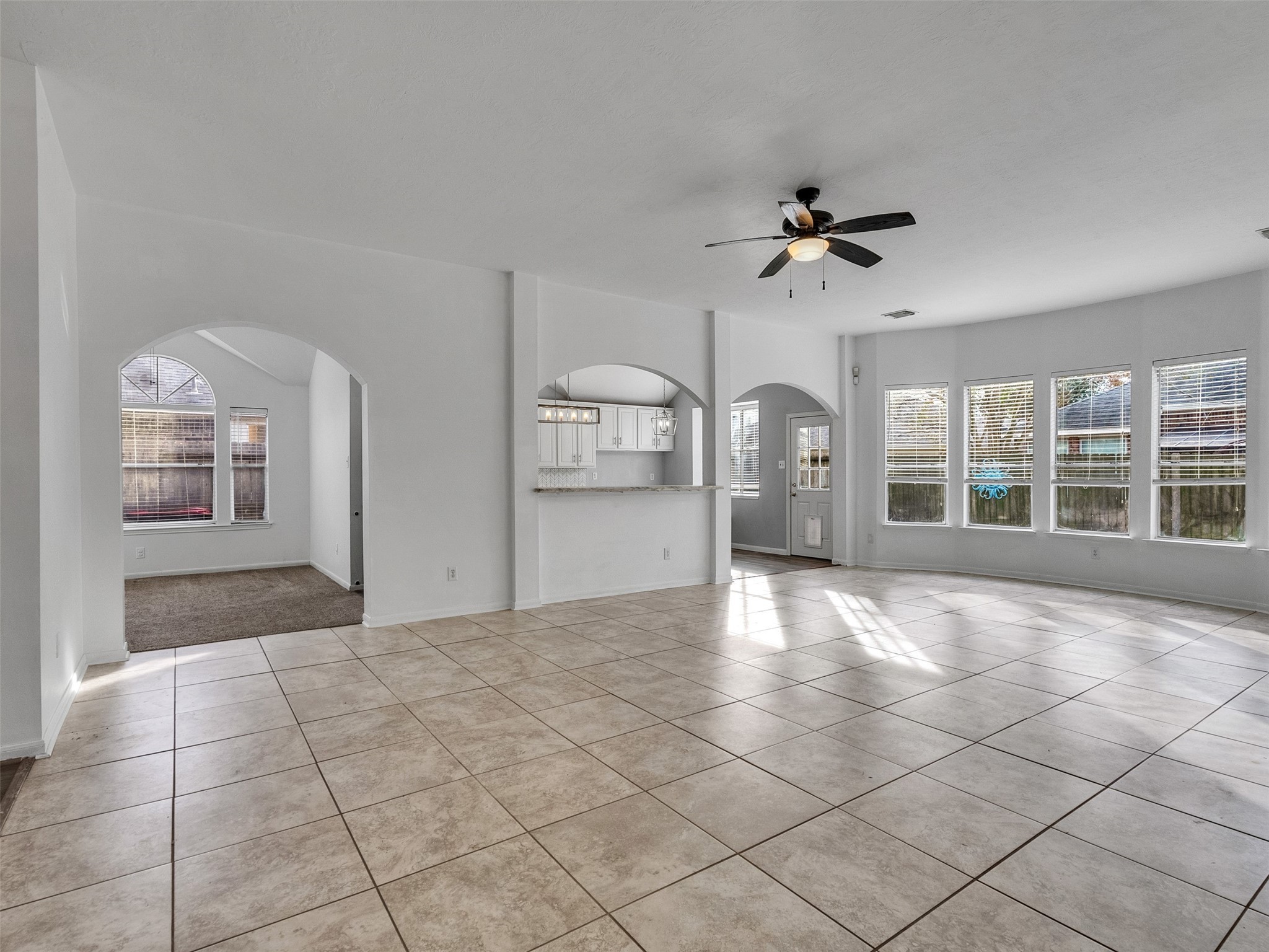 3327 La Seine Lane Spring, TX 77388 - Photo 10 of 29 Tons of natural lighting