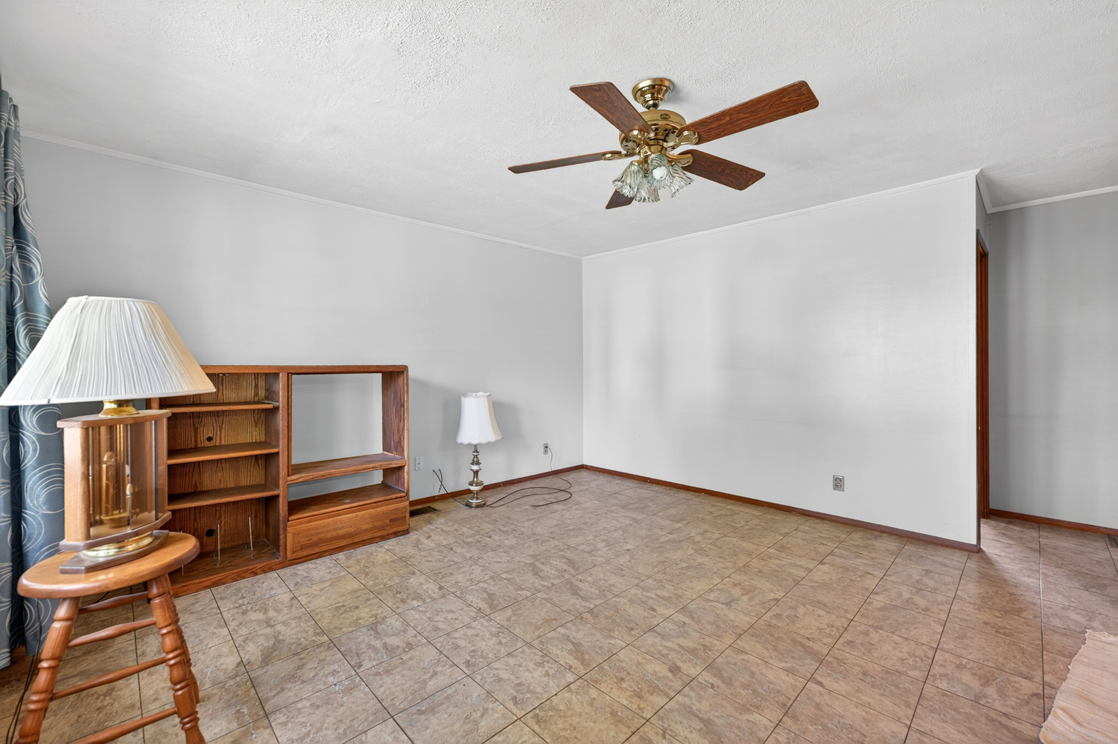 130 South Stott Street Genoa, IL 60135 - Photo 6 of 25