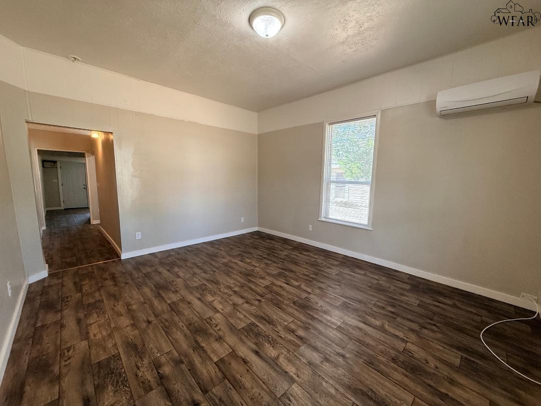 2414 Fillmore Street, Unit B Wichita Falls, TX 76309 - Photo 2 of 8 Gallery Image 2