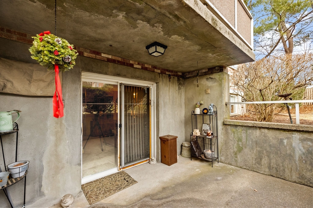 38 Jacqueline Road, Unit B Waltham, MA 02452 - Photo 20 of 21 a view of a entryway of a house