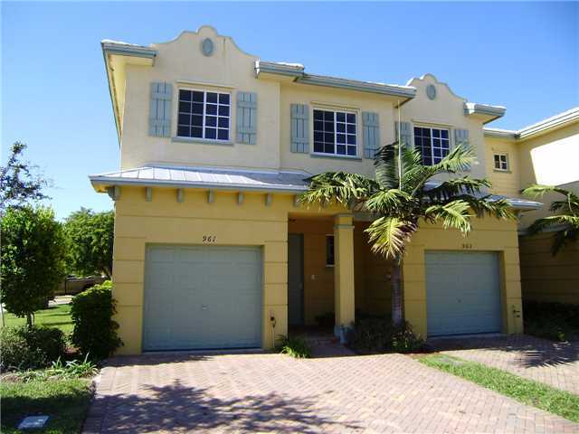 961 Abaco Lane Riviera Beach, FL 33404 - Photo 1 of 6 Primary Photo