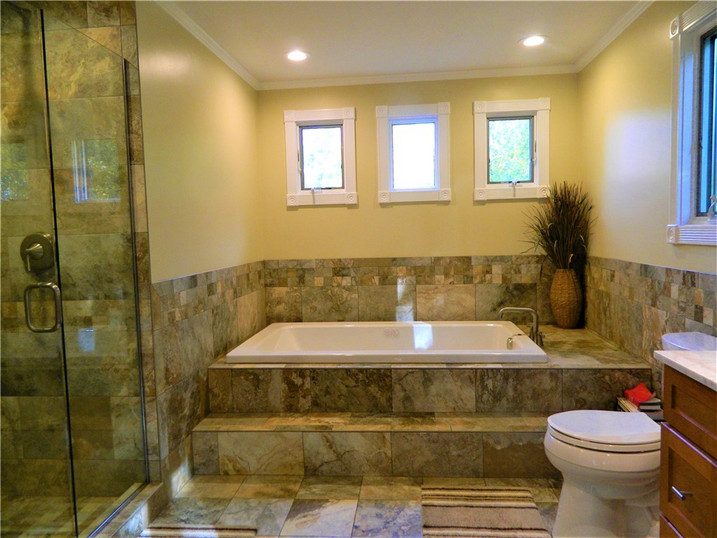 116 Old Mountain Road Richmond, RI 02892 - Photo 20 of 37