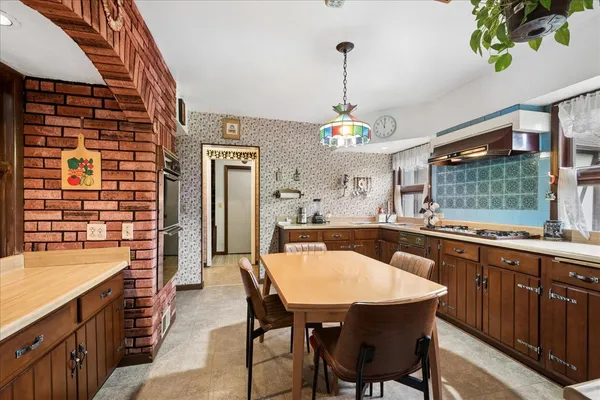 $775,000 | 609 Forest Edge Lane, Des Plaines, IL 60016