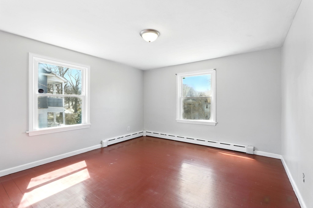 207 Euclid Avenue Springfield, MA 01108 - Photo 16 of 37 Gallery Image 16