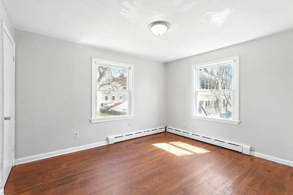 207 Euclid Avenue Springfield, MA 01108 - Photo 18 of 37 Gallery Image 18