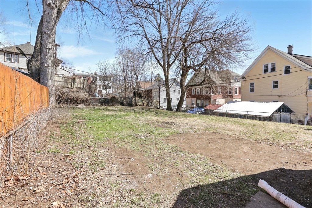 207 Euclid Avenue Springfield, MA 01108 - Photo 30 of 37 Gallery Image 30
