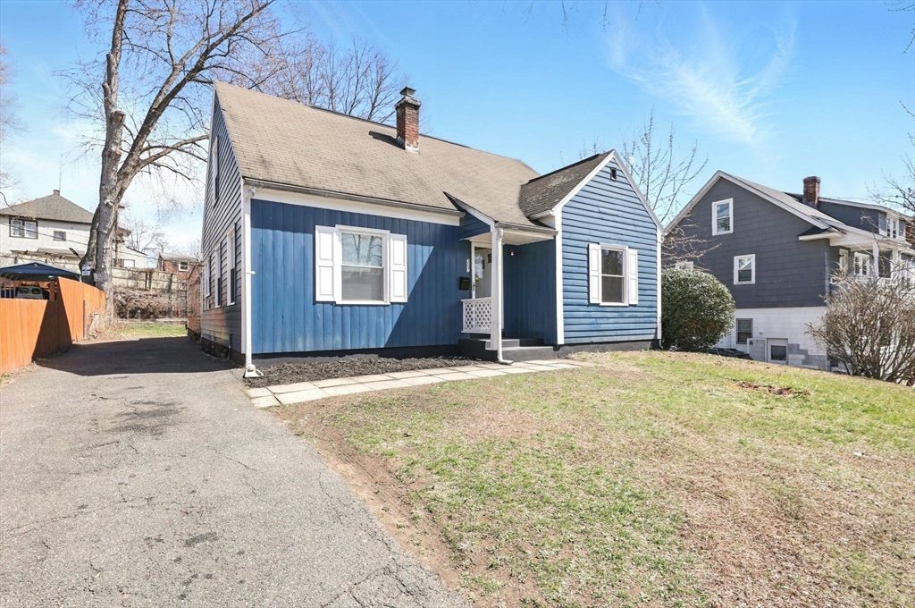 207 Euclid Avenue Springfield, MA 01108 - Photo 34 of 37 Gallery Image 34