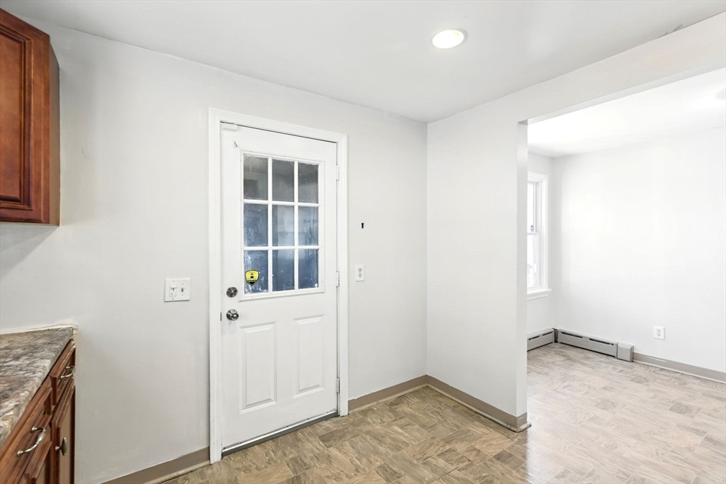 207 Euclid Avenue Springfield, MA 01108 - Photo 10 of 37 Gallery Image 10