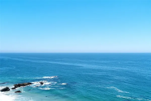 a view of an ocean from a room
