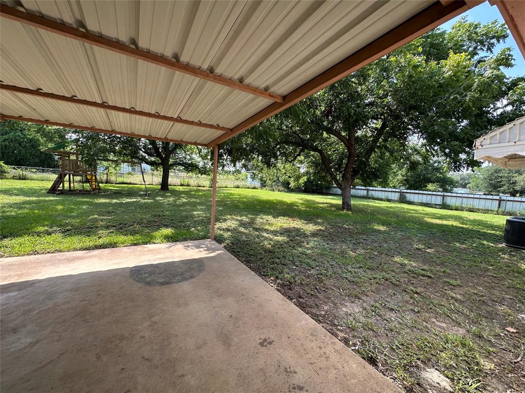 303 North Victor Street Comanche, TX 76442 - Photo 12 of 12