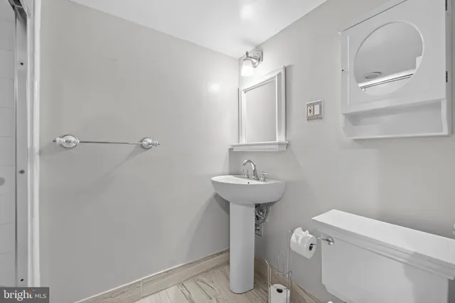 $950,000 | 7403 Carmine Street, Annandale, VA 22003