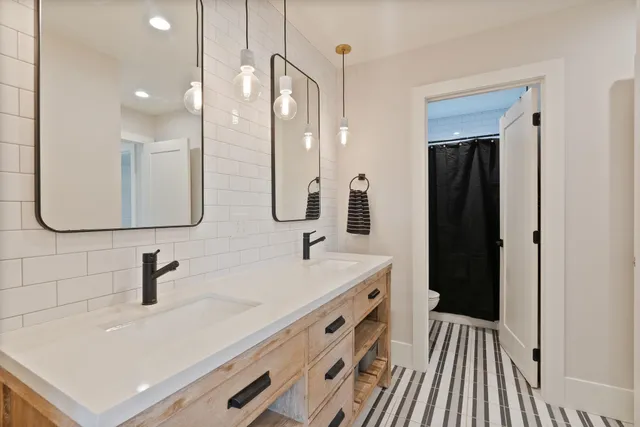 $2,200,000 | 17415 North Dunn Road, Colbert, WA 99005