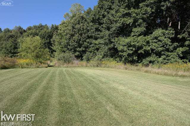 15256 Hogan Road Linden, MI 48451 - Photo 39 of 53 21214872-38.JPG