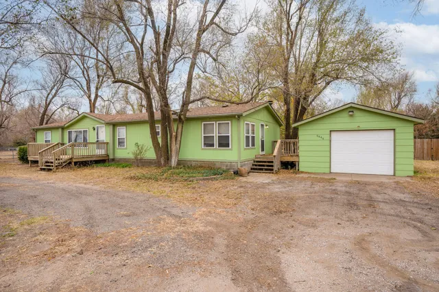 $194,900 | 9449 North 137th Street West, Sedgwick, KS 67135