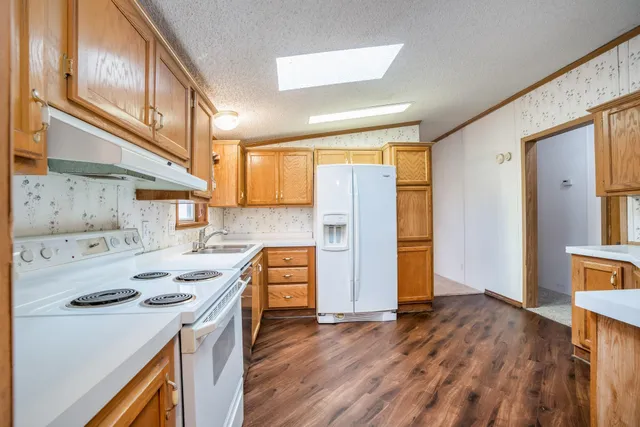 $194,900 | 9449 North 137th Street West, Sedgwick, KS 67135