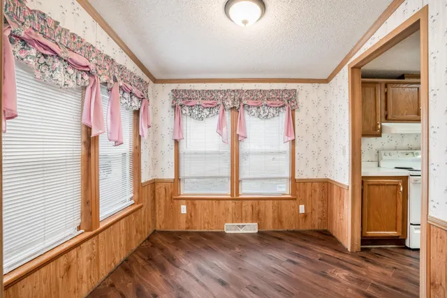 $194,900 | 9449 North 137th Street West, Sedgwick, KS 67135