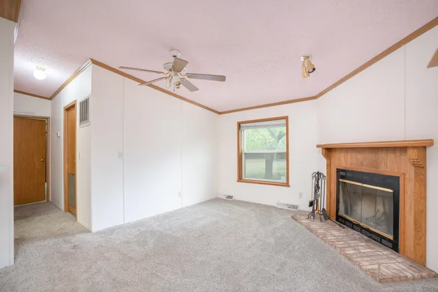 $194,900 | 9449 North 137th Street West, Sedgwick, KS 67135