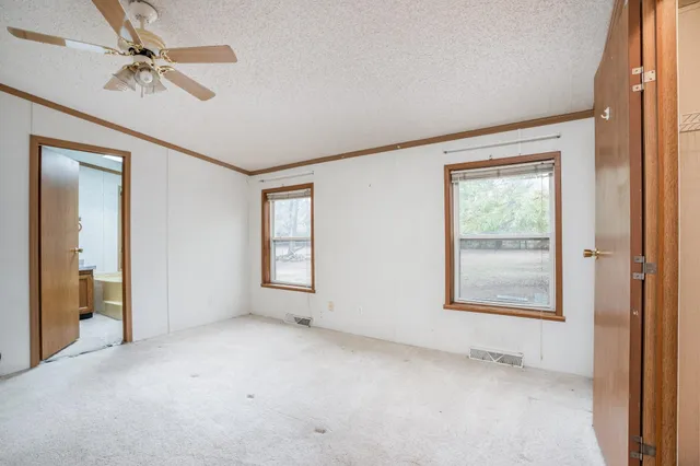 $194,900 | 9449 North 137th Street West, Sedgwick, KS 67135