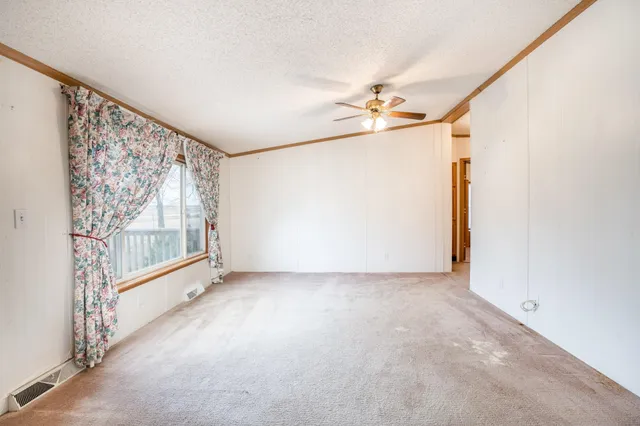 $194,900 | 9449 North 137th Street West, Sedgwick, KS 67135