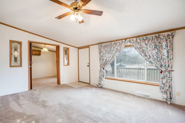 $194,900 | 9449 North 137th Street West, Sedgwick, KS 67135