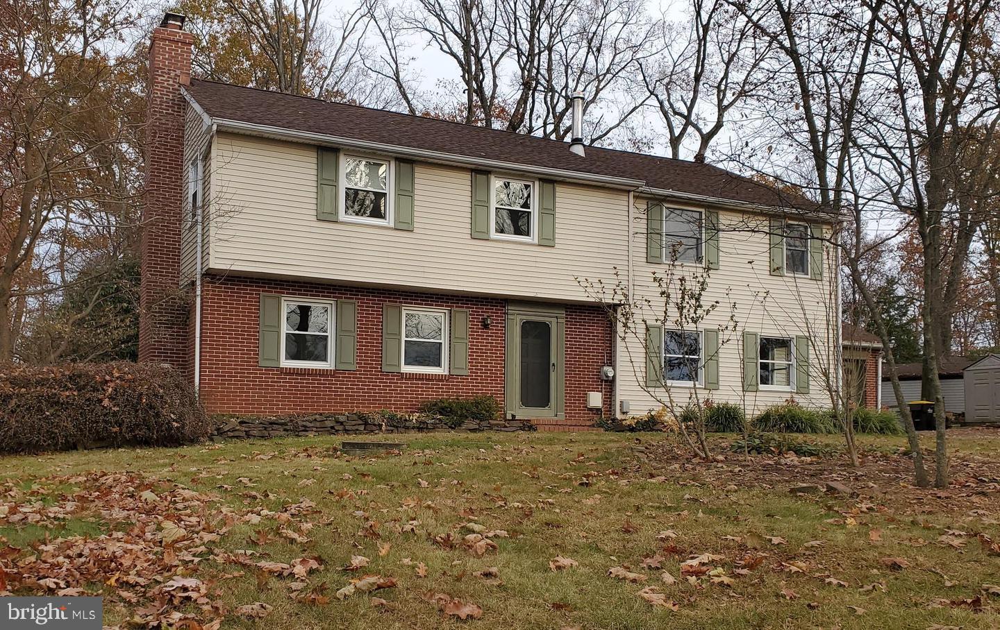 a front view of house with yard