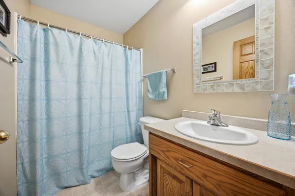 $320,000 | 3250 40th Avenue South, Unit F, Fargo, ND 58104
