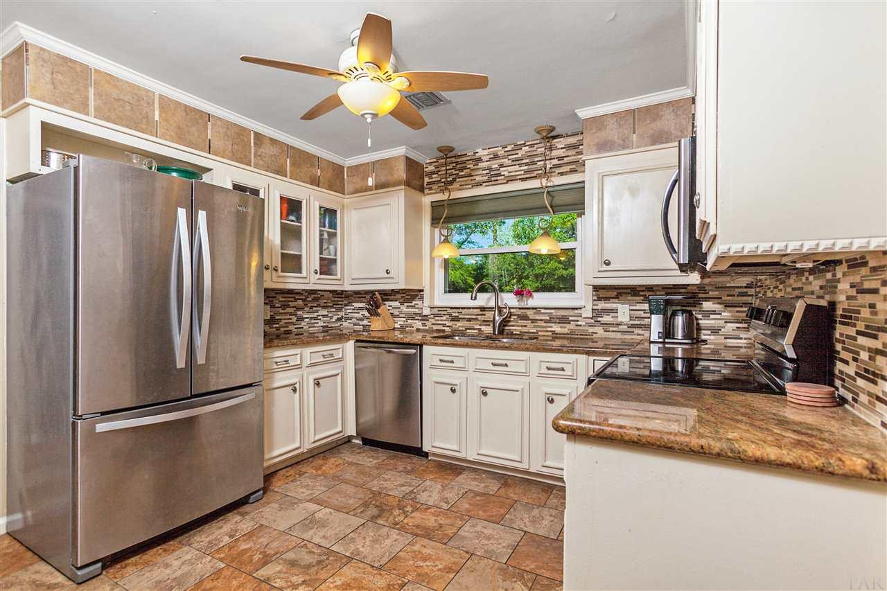 1505 Lewis Road Milton, FL 32570 - Photo 18 of 41 Gallery Image 18