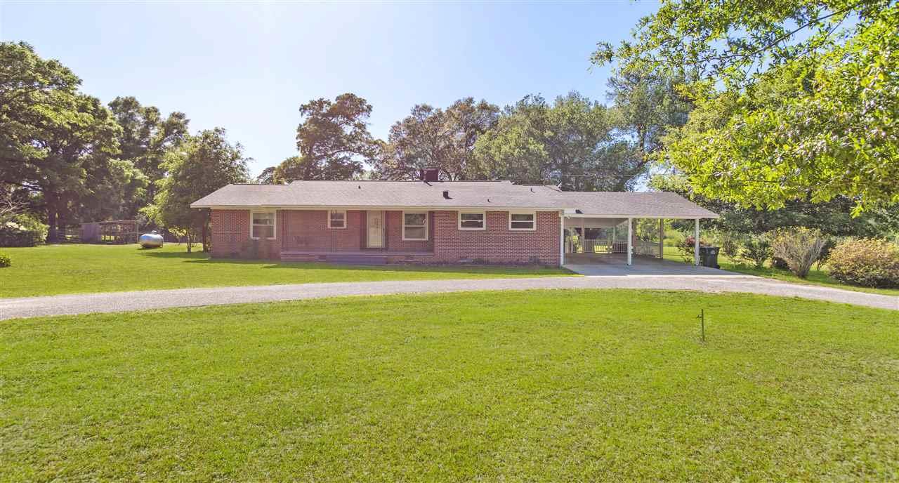 1505 Lewis Road Milton, FL 32570 - Photo 2 of 41 Gallery Image 2