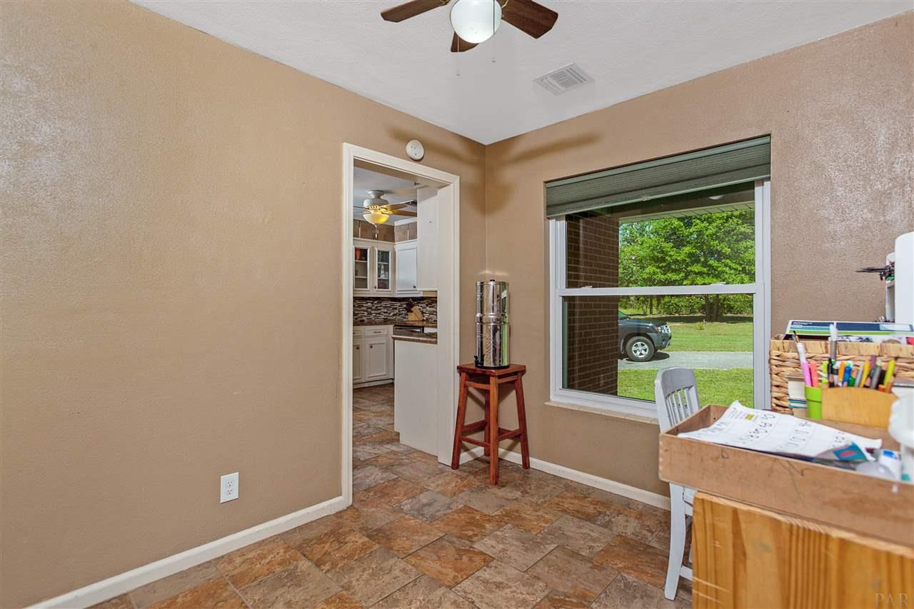 1505 Lewis Road Milton, FL 32570 - Photo 7 of 41 Gallery Image 7