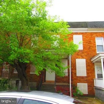 a house view with a outdoor space