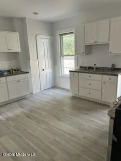 $1,600 | 107 North Ten Broeck Street, Scotia, NY 12302