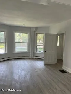 $1,600 | 107 North Ten Broeck Street, Scotia, NY 12302