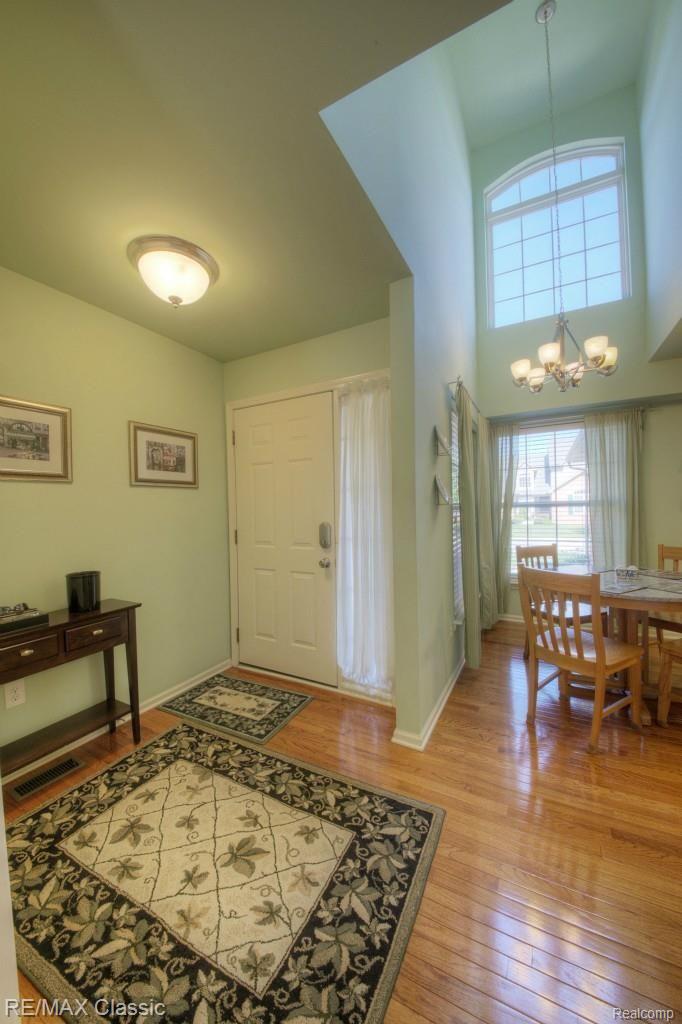 610 Cherry Grove Road, Unit 115 Canton, MI 48188 - Photo 9 of 33 9 Foyer.jpg