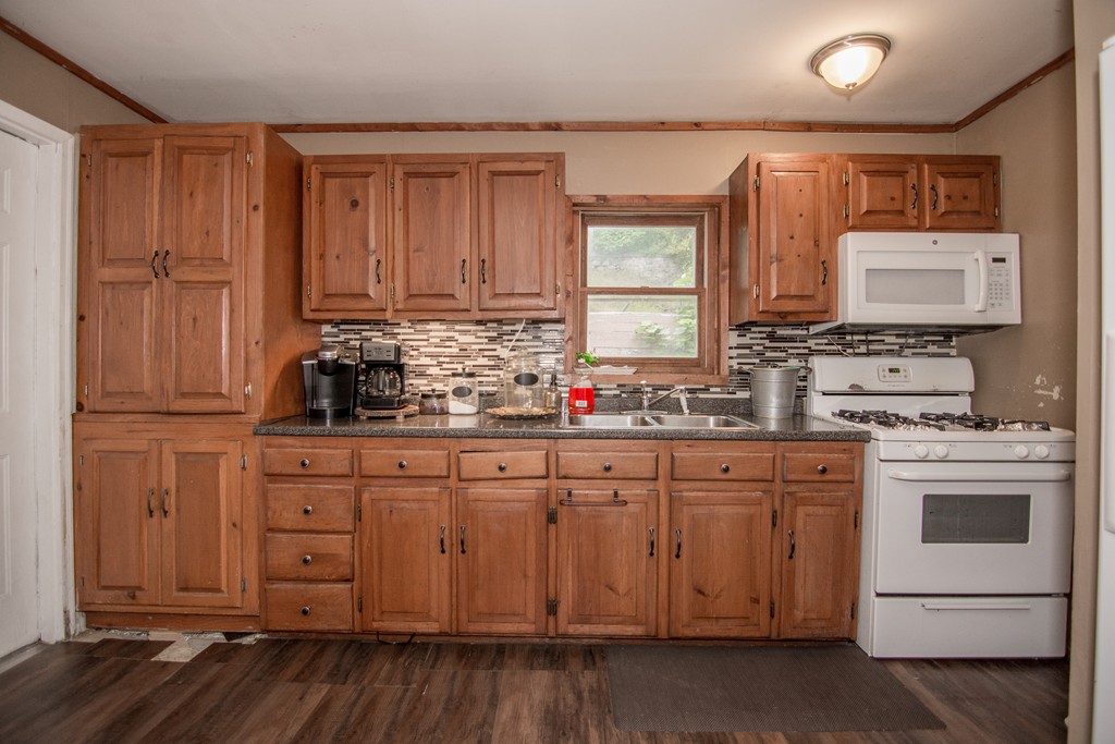 57-59 Butler Street Lawrence, MA 01841 - Photo 23 of 24