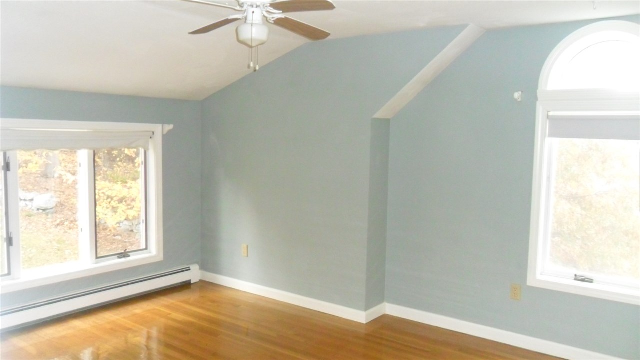 4 Virginia Court Hooksett, NH 03106 - Photo 12 of 21 Gallery Image 12
