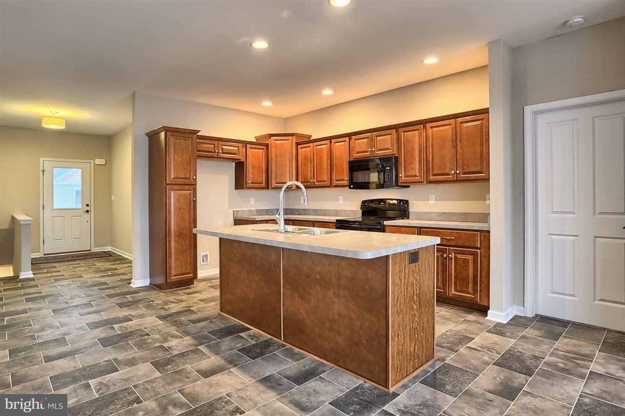 6004 Union Deposit Road Harrisburg, PA 17111 - Photo 5 of 23 Gallery Image 5