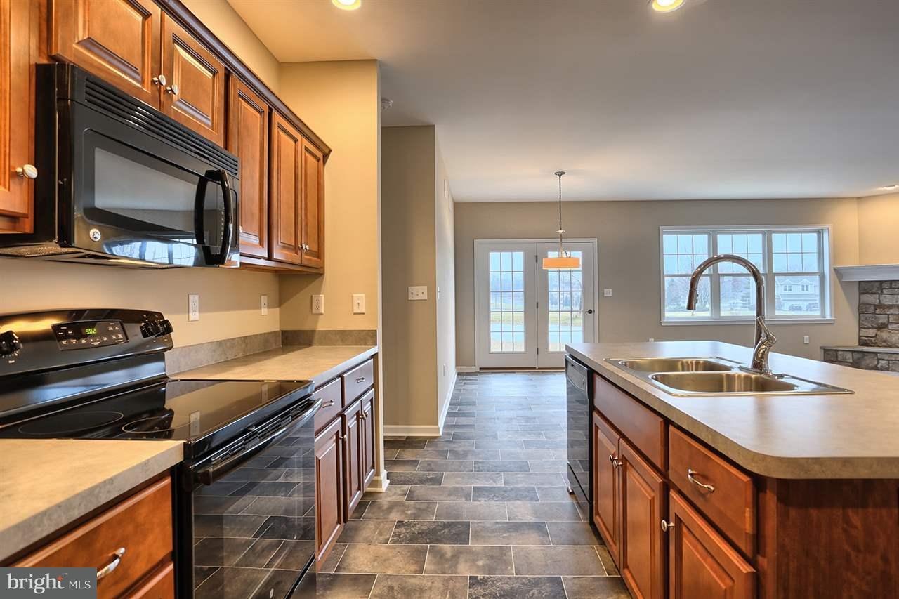 6004 Union Deposit Road Harrisburg, PA 17111 - Photo 7 of 23 Gallery Image 7