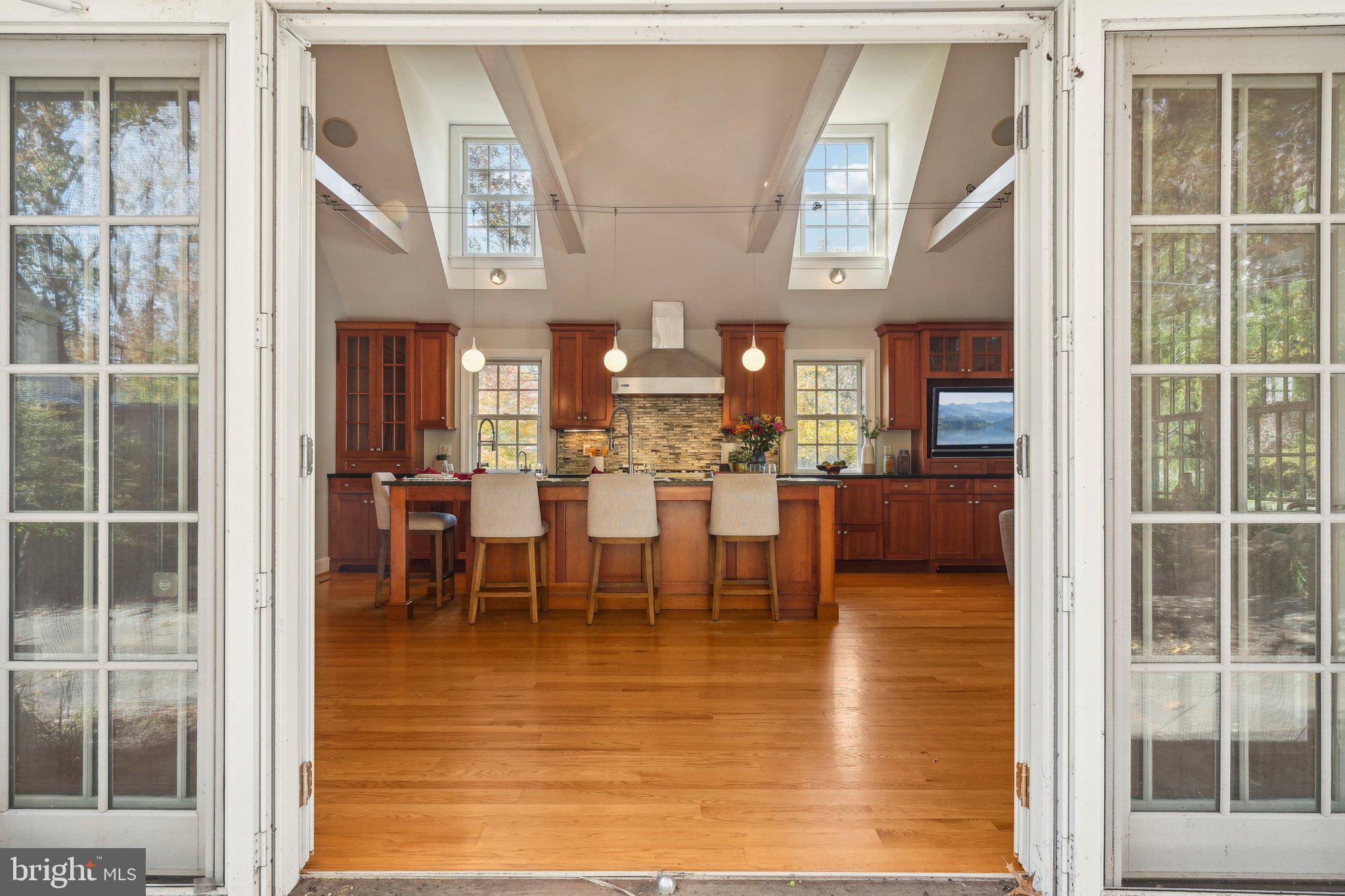 709 Eagle Road Wayne, PA 19087 - Photo 15 of 75