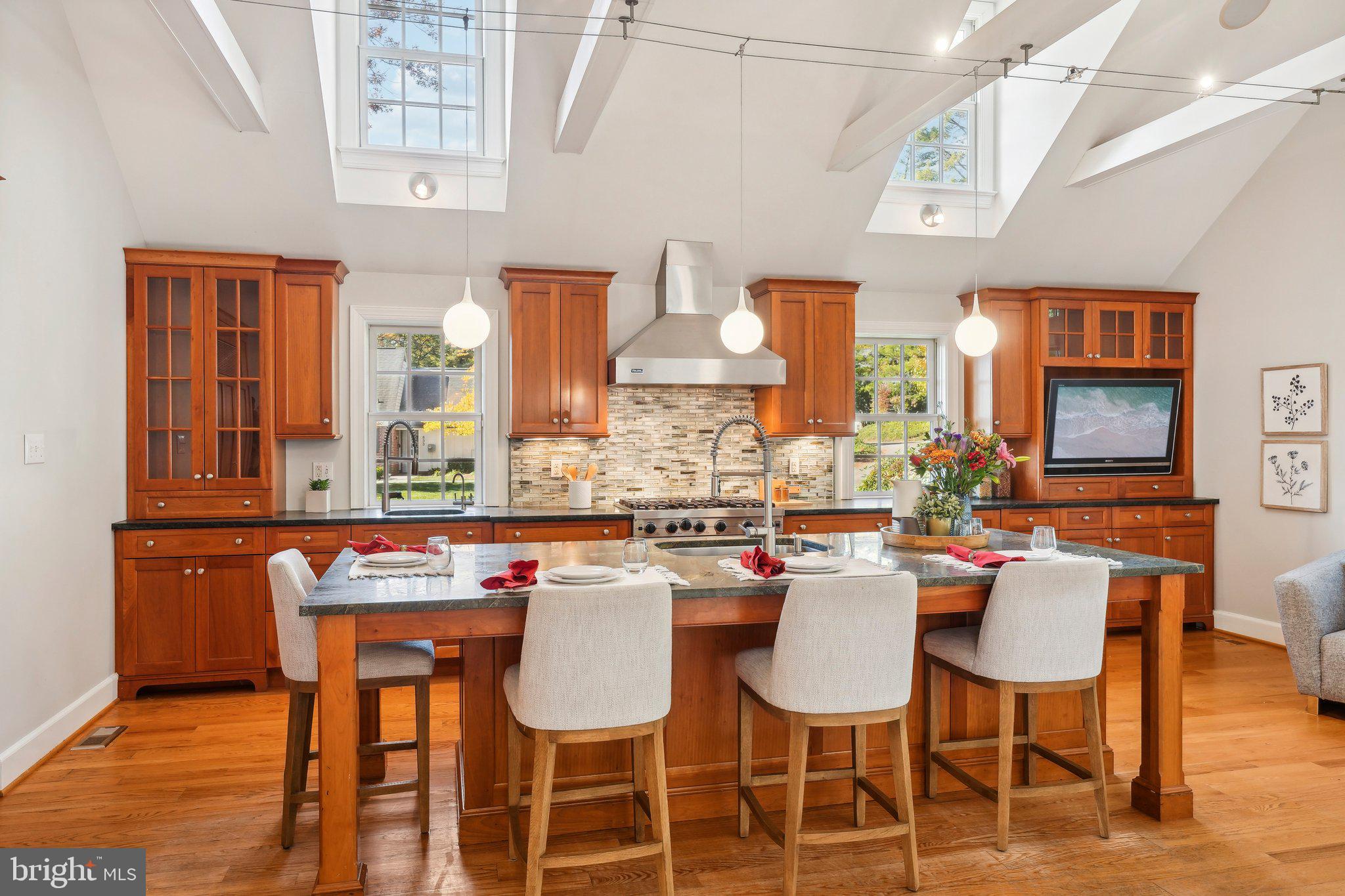 709 Eagle Road Wayne, PA 19087 - Photo 16 of 75