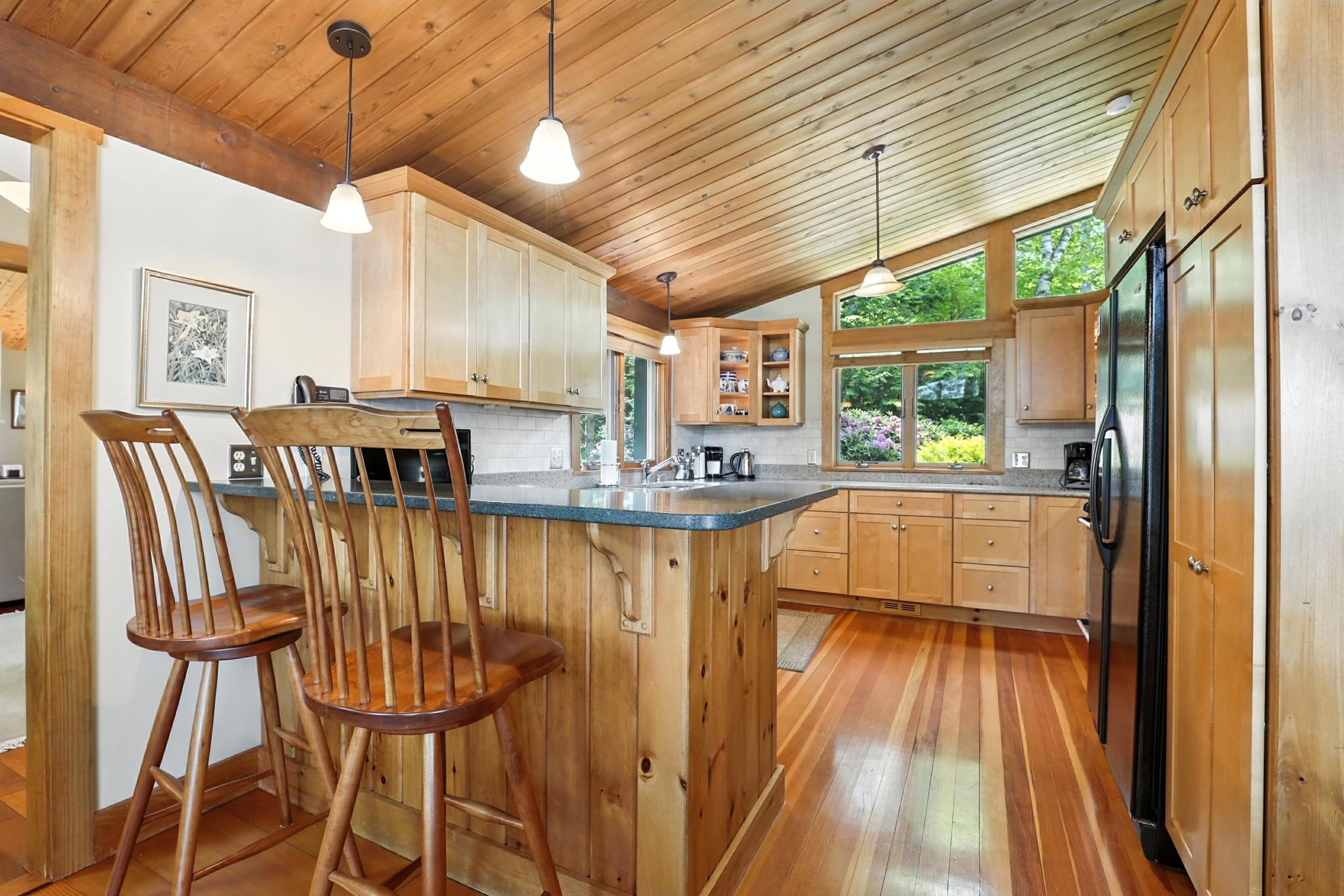 357 Forest Acres Road New London, NH 03257 - Photo 5 of 32