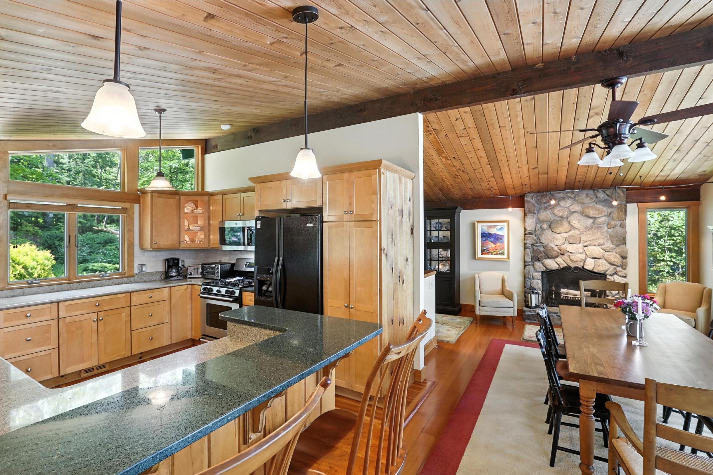 357 Forest Acres Road New London, NH 03257 - Photo 6 of 32