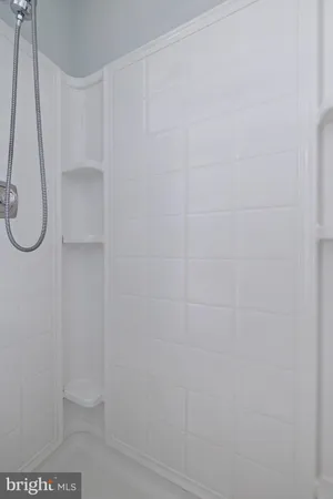 $1,950 | 211 Woodhollow Drive, Marlton, NJ 08053