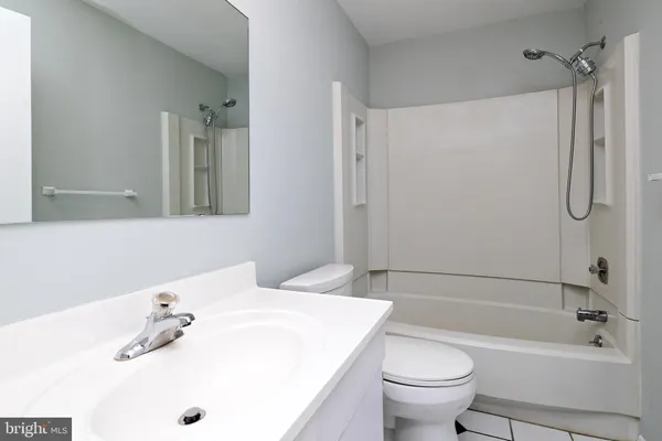 $1,950 | 211 Woodhollow Drive, Marlton, NJ 08053