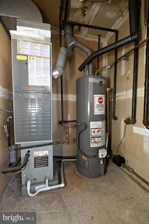 $1,950 | 211 Woodhollow Drive, Marlton, NJ 08053