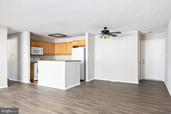 $1,950 | 211 Woodhollow Drive, Marlton, NJ 08053