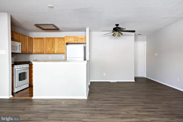 $1,950 | 211 Woodhollow Drive, Marlton, NJ 08053