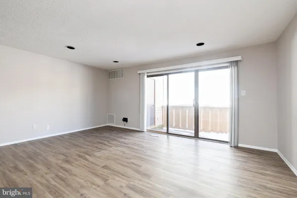 $1,950 | 211 Woodhollow Drive, Marlton, NJ 08053