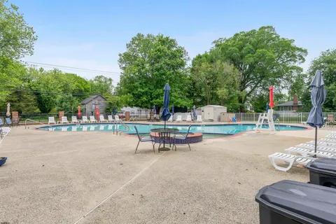 $269,000 | 550 Central Avenue, Unit B1, Linwood, NJ 08221