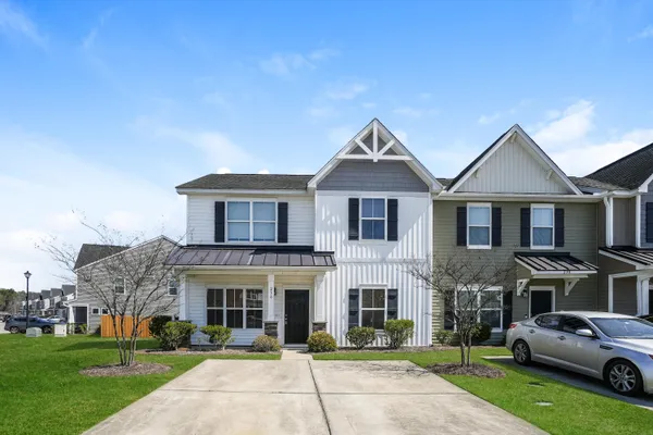 $1,950 | 236 Swallowtail Lane, Goose Creek, SC 29445